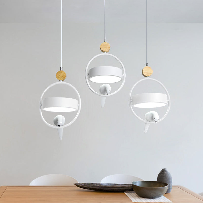 Ellipse de style nordique Lampe suspendue en métal monocysine simple Éclairage avec décoration d'oiseaux et teinte ronde en blanc / gris / vert