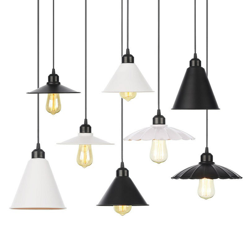 1 Head Ceiling Hang Lamp Rustic Living Room Pendant Light Kit with Flared/Scalloped/Horn Iron Shade in Black/White