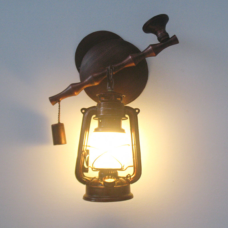 1 Kopfwandbeleuchtungsideen Vintage Lantern Opal Frosted Glass Wall Mount Lampe mit Rauchrohr -Deko in Kupfer