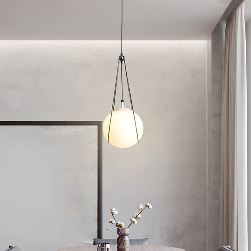 8 "/10"/12 "breites Tränenhänge hängendes leichte moderne weiße Ballglas 1 Leichtes Nickel -Finish -Pendel Licht für das Restaurant