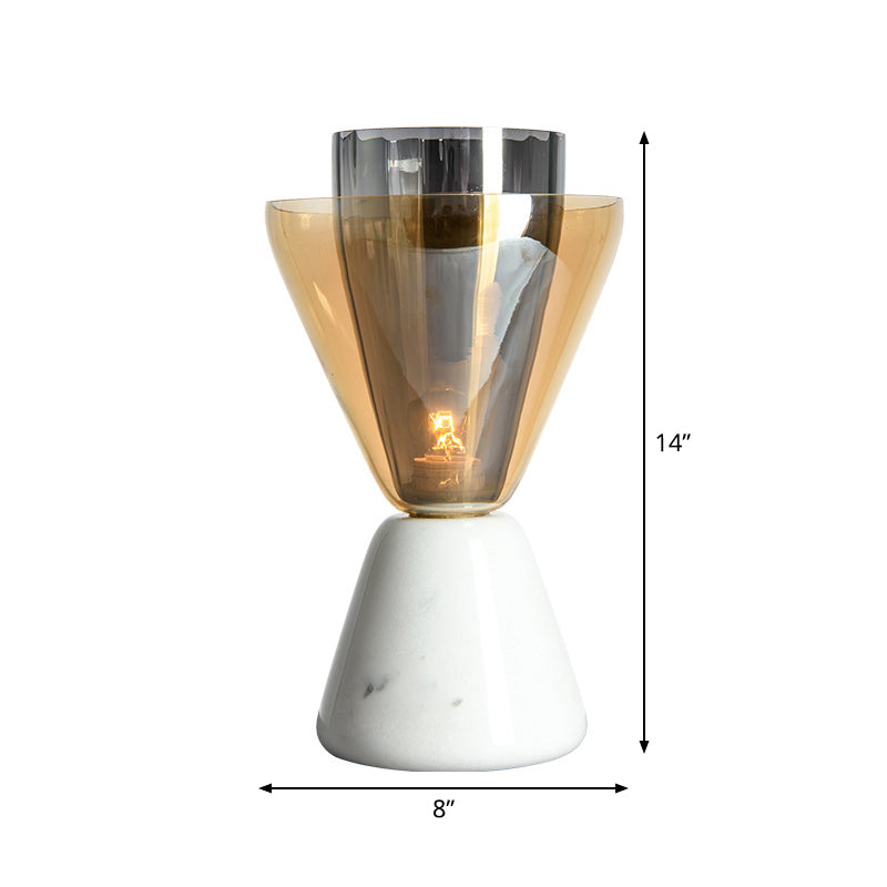 Lampada da tavolo conico a doppia conica invertita post-moderna ambra e fumo grigio vetro singolo soggiorno luce notturna in bianco