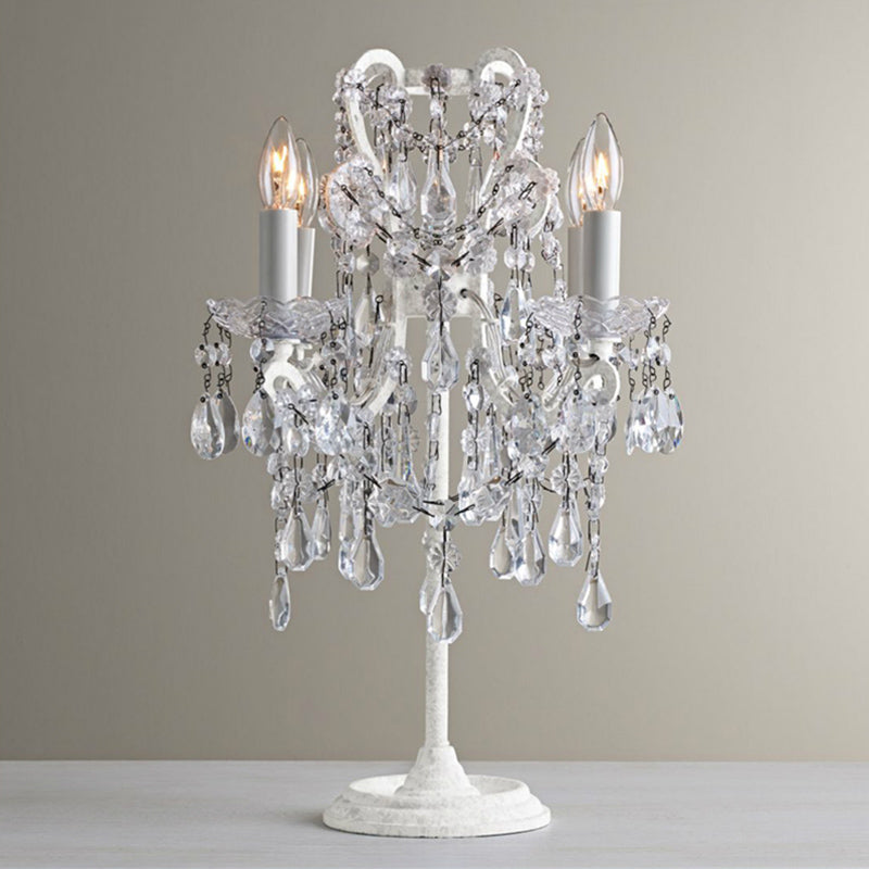 Luxe stijl kaarsbureau licht 4 koppen metalen tafellamp met kristaldeco in wit voor volwassen slaapkamer