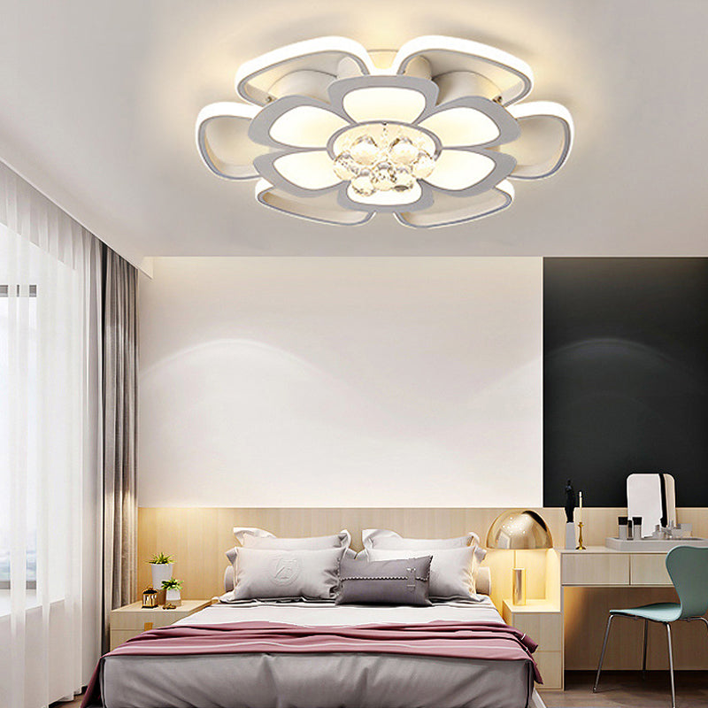 Acryl-Blüten-LED-Deckenleuchte mit Kristallkugel, Kinder-Deckenleuchte in Weiß für das Pflegezimmer