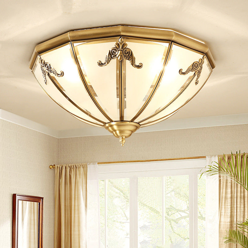 14 "/18" W 3/4 Luci Flush Montaggio Tradizionale Living Room Light con Bowl Frosted Glass Panel Shade in Brass