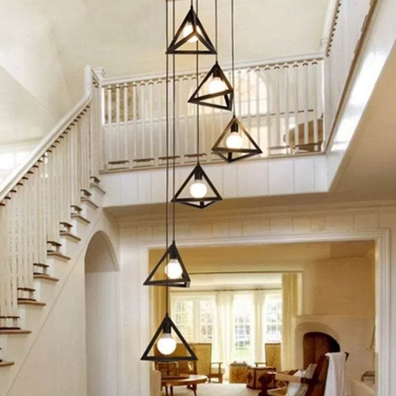 6-Bulb-Cluster-Anhänger leichter Vintage-Dreieck Metall Hanging Deckenlicht in Schwarz