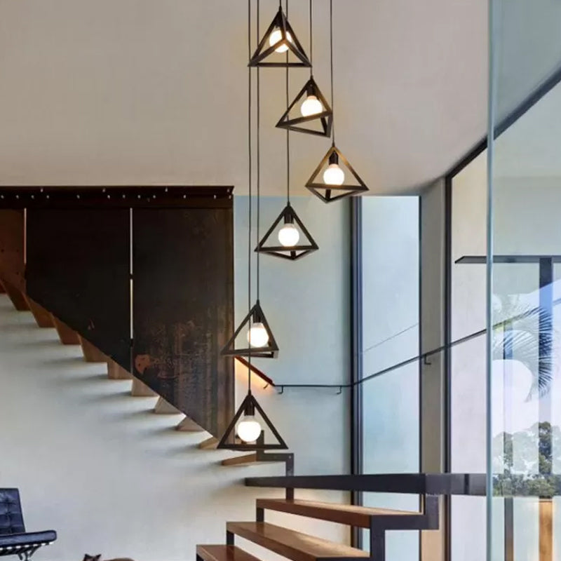6-Bulb-Cluster-Anhänger leichter Vintage-Dreieck Metall Hanging Deckenlicht in Schwarz