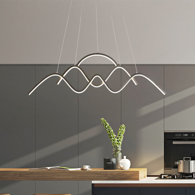 Lampada lampada ondulata d'oro/nero Wavy Minimalista LED metallico sospeso a LED con design del paesaggio, luce calda/bianca