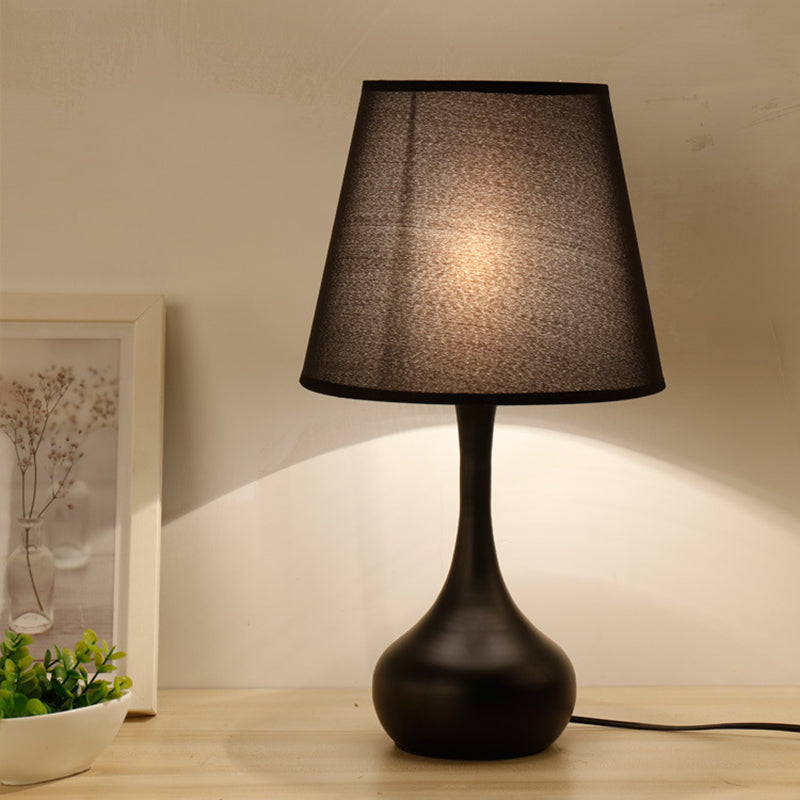 Nordic Empire Shade Night lampe Tissu à la lampe 1-Light Light Light avec cylindre / base de larme en noir / blanc