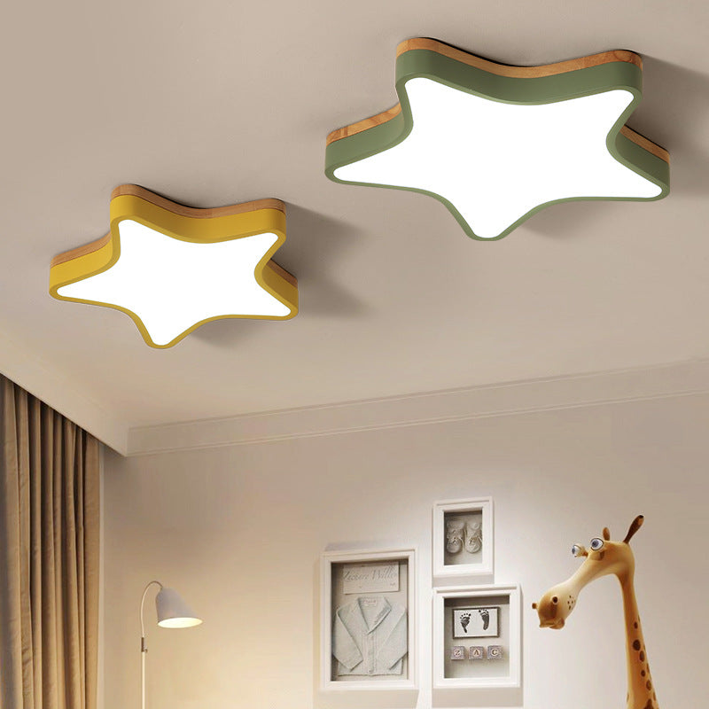 Luz de techo LED de dibujos animados de luz de techo empotrada de estrella de madera acrílica para habitación de jardín de infantes