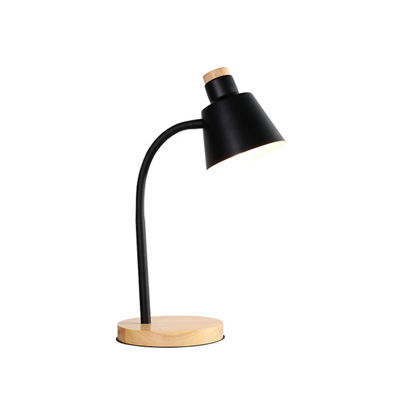 1 Bode de tête Light Nordic Style Lampe de bureau en métal pour la chambre enfant