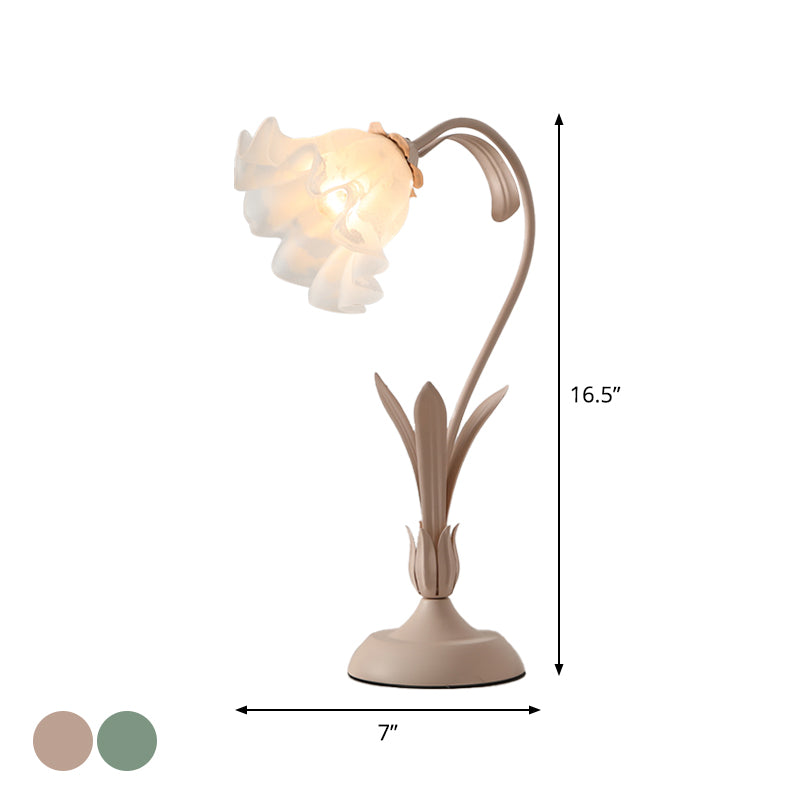 Blumenform gefrostete weiße Glas Nachtlampe Land 1-Licht Kinderzimmer Tisch Licht in Rosa/Grün