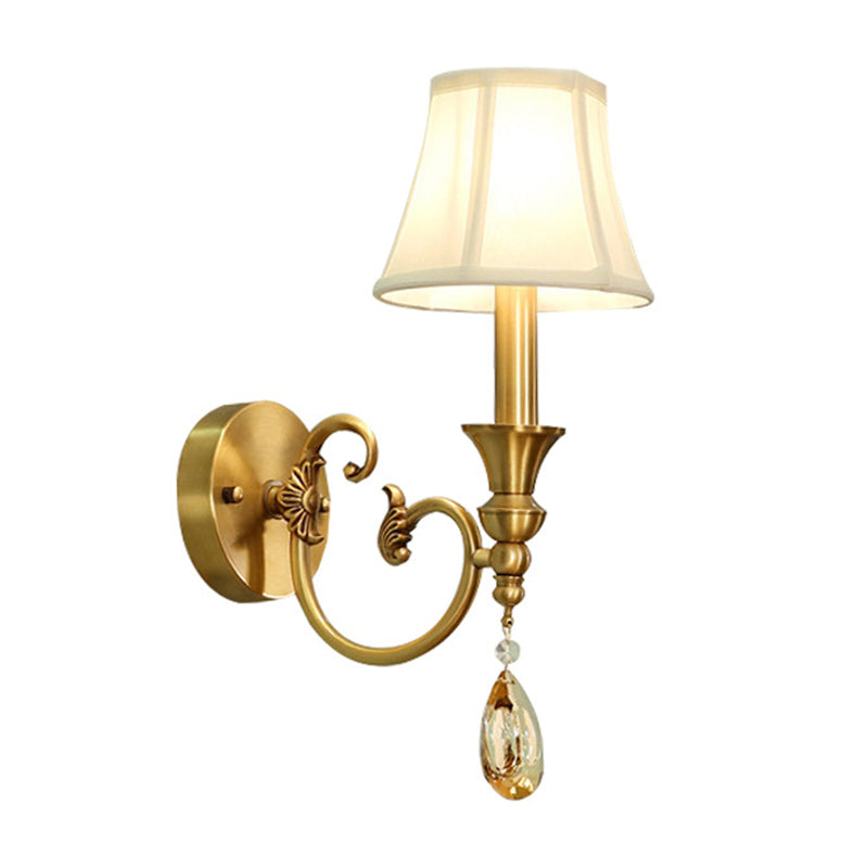 Traditionele wijd uitlopende wandlamp: