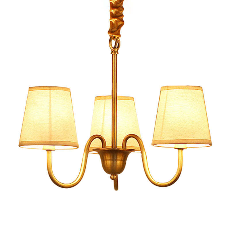 3/6/8 Lichten Swooping Curve Kroonluchter Traditionele gouden metalen hanglamp met taps toelopende stofschaduw