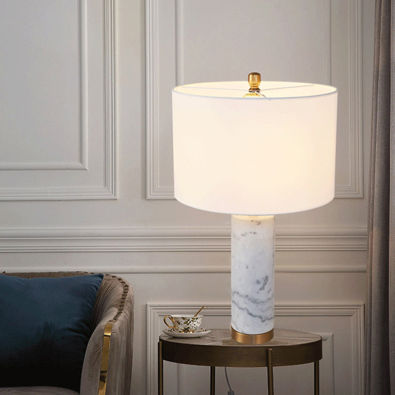 Lampada da tavolo minimalista a 1 luce in tessuto per soggiorno, con luce notturna e colonna in marmo in bianco/nero