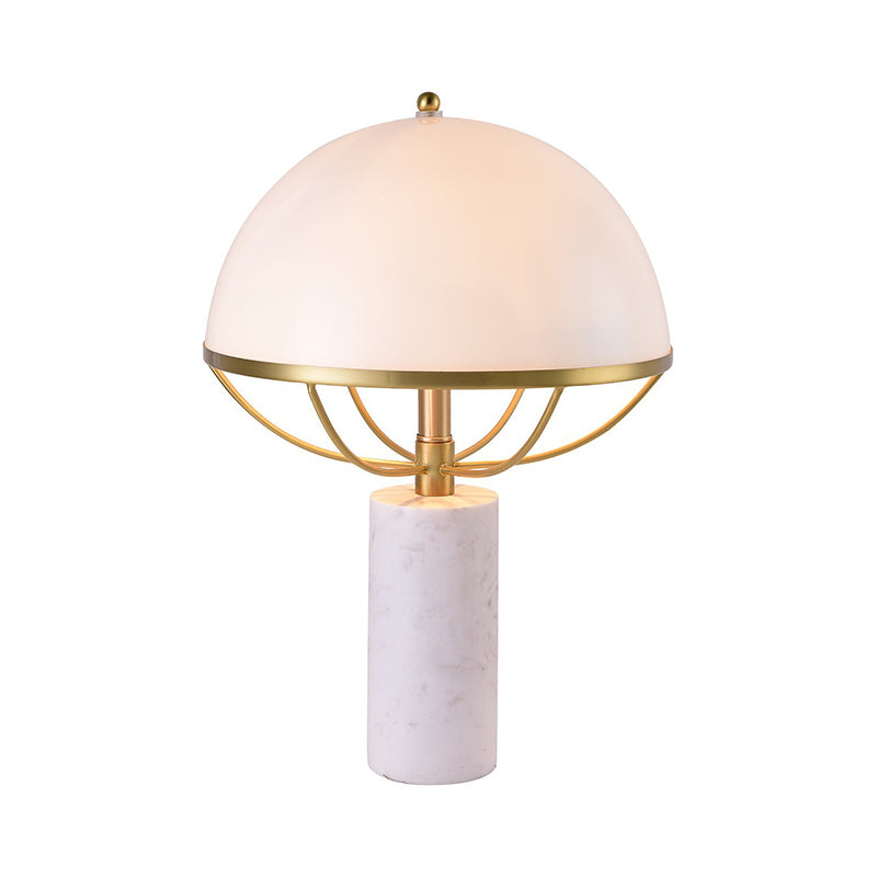 Leche de lámpara de medias nocturnas de vidrio de leche de lámpara de medio globa de 2 luces Luz de mesa blanca y de latón con pedestal de mármol