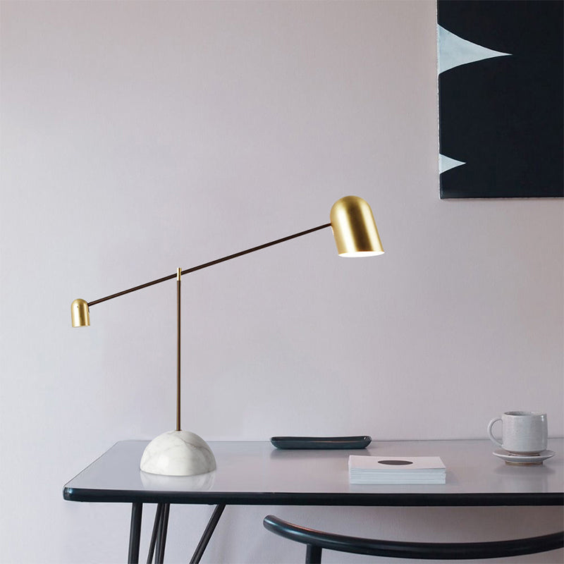 Messing koepel nachttafel licht postmodern 1 kop metalen nachtkastje lamp met witte marmeren basis