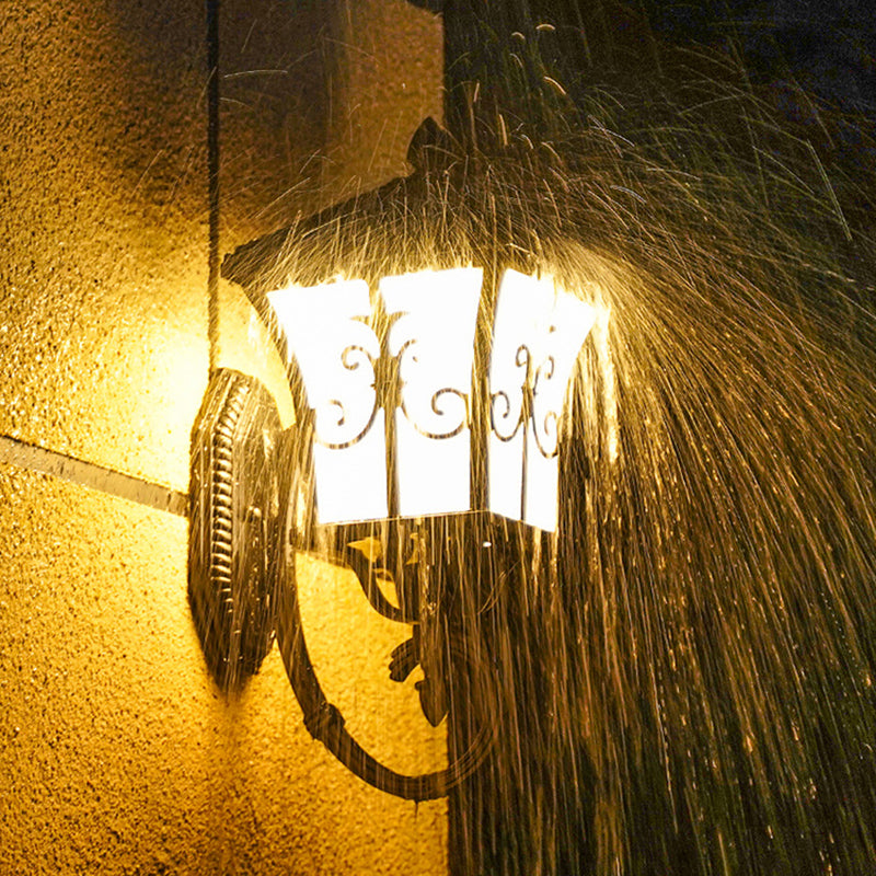 Froosted Glass gebogen lantaarnsconcurs traditioneel terras klein/grote zonne -led wandlamp in zwart/messing