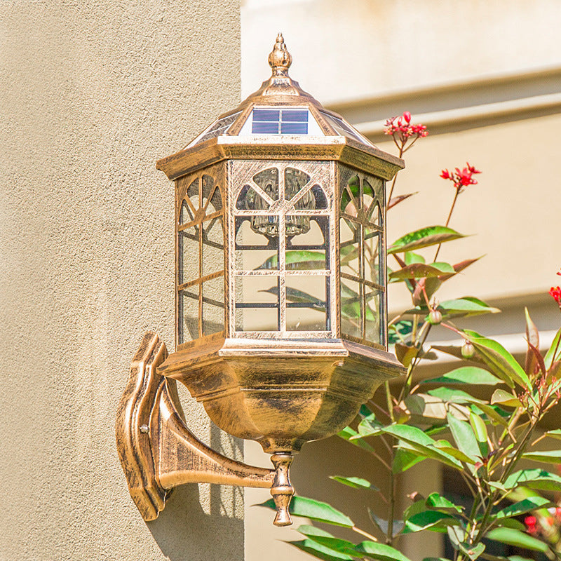 Clear Glass Black/Brass Solar Wall Lighting Faceted Traditional LED Lantern Wall Sconce for Outdoor