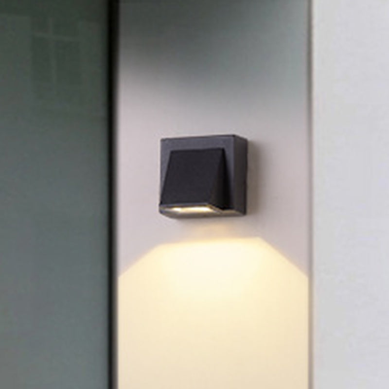 Triangle Aluminum Flush Wall Sconce Simple Black Small/Large Wall Mount Lamp for Corridor