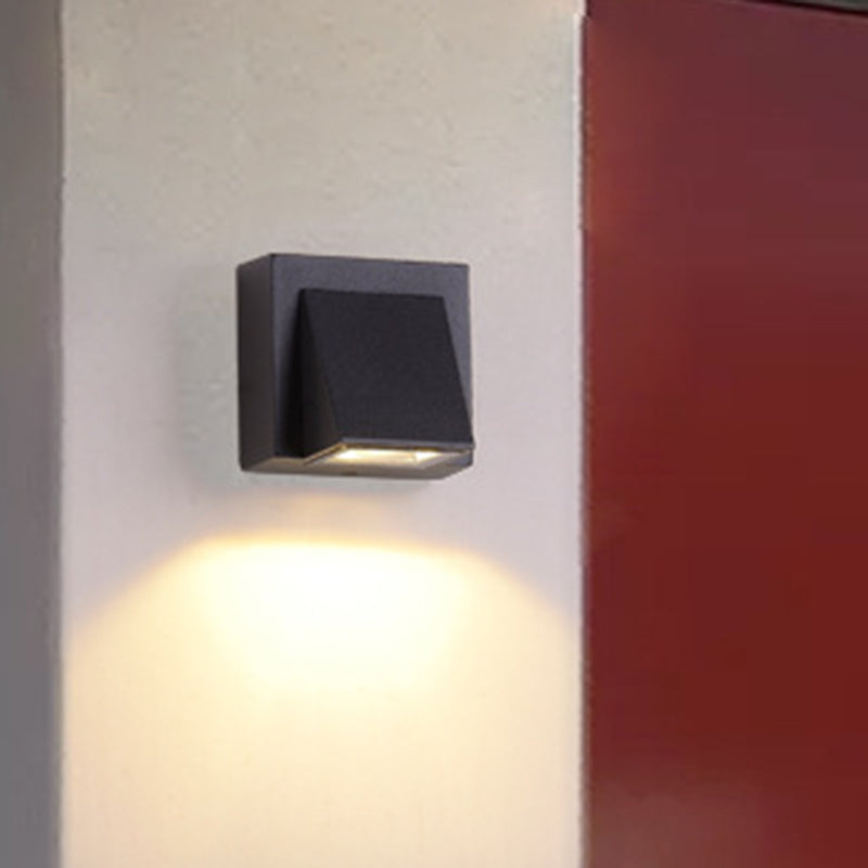 Triangle Aluminum Flush Wall Sconce Simple Black Small/Large Wall Mount Lamp for Corridor