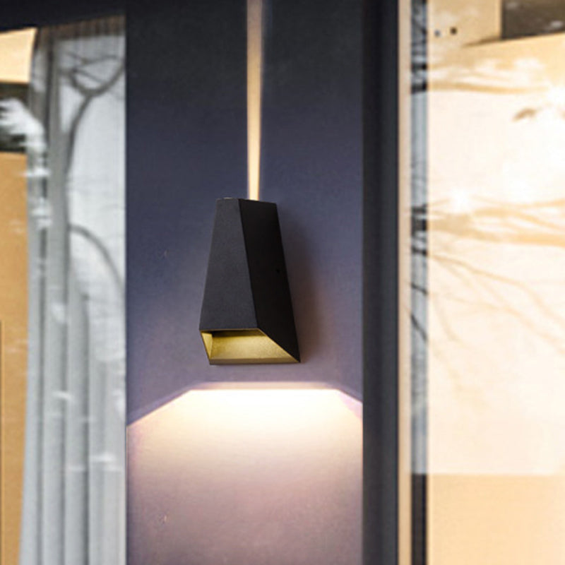 Triangle Patio LED Wall Light Aluminum Simple Style Flush Mount Wall Sconce in Black, Warm/White Light
