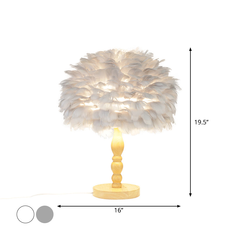 Luce tavolo da balauster in legno semplicità 1 lampadina notturna con tonalità di piuma a cupola in grigio/bianco