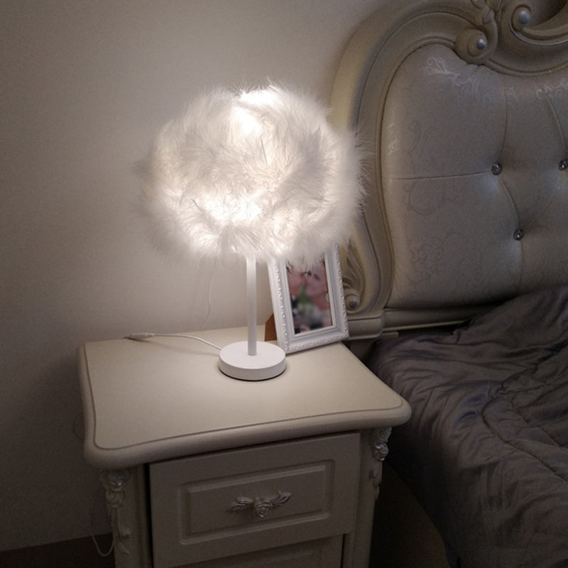 White Candy Floss Night Lamp Novelty Minimalist 1 Head Feather Table Stand Light