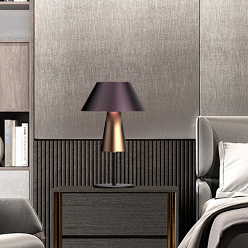 Metaalachtige 2-laags kegel nachtverlichting eenvoud 1 had bruine nachtkastje lamp voor het bed