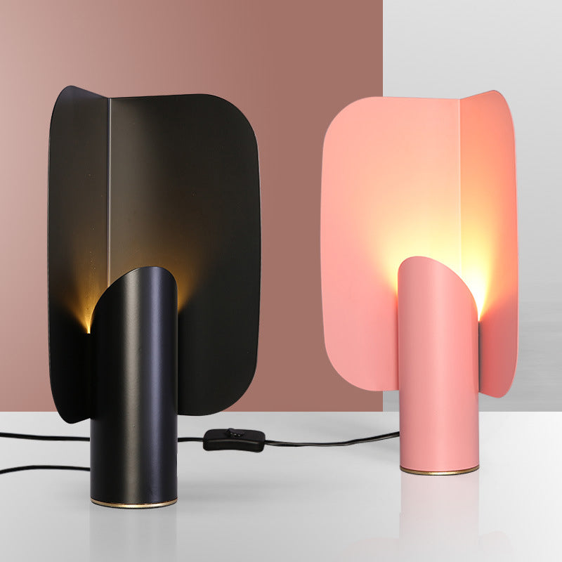 Beveled Tubular Table Lamp Simple Metal 1-Light Bedroom Night Lighting with Curved Panel