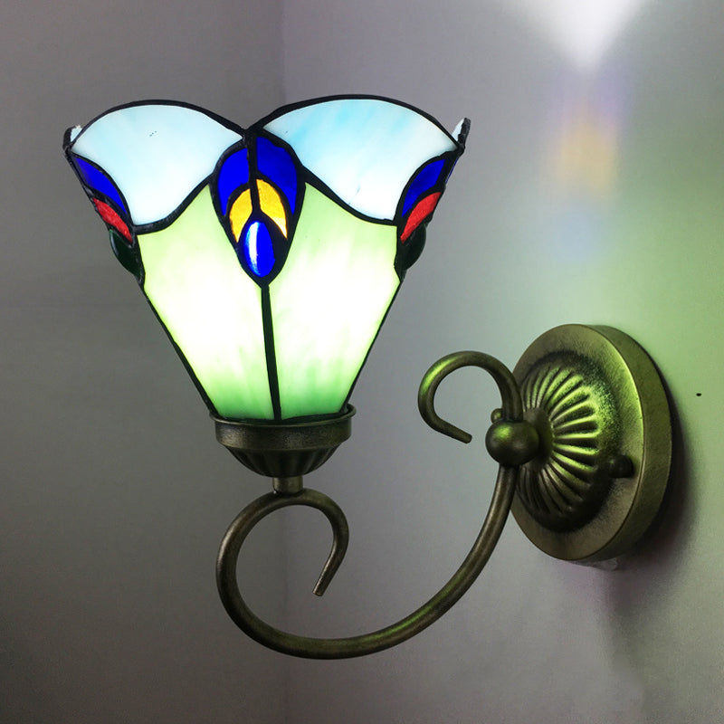 Metal Brass Wall Sconce Swirled Arm 1-Light Tiffany Wall Hanging Light with Geometry Cut Glass Shade