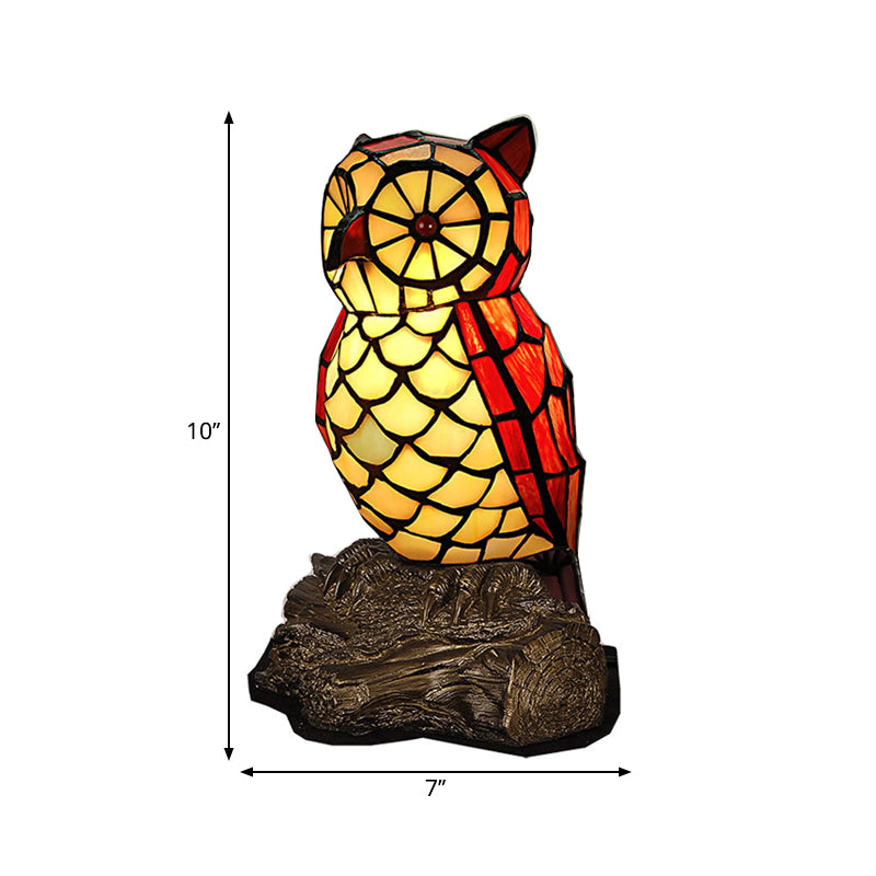 Lámpara de mesa roja de vidrieras en forma de búho 1 luz de estilo de luz de estilo Tiffany con base de resina