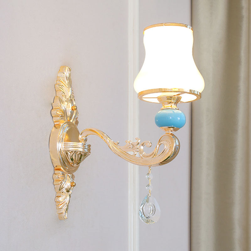 Lampadario a pendente affusolato modernista modernista opale glassata in vetro kit di luce sospesa con accento di cristallo