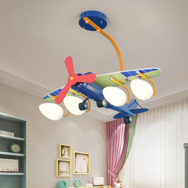 Blau Propeller Flugzeug Kronleuchter 4 Lampen -Cartoon -Metallhängung für Kinder Schlafzimmer
