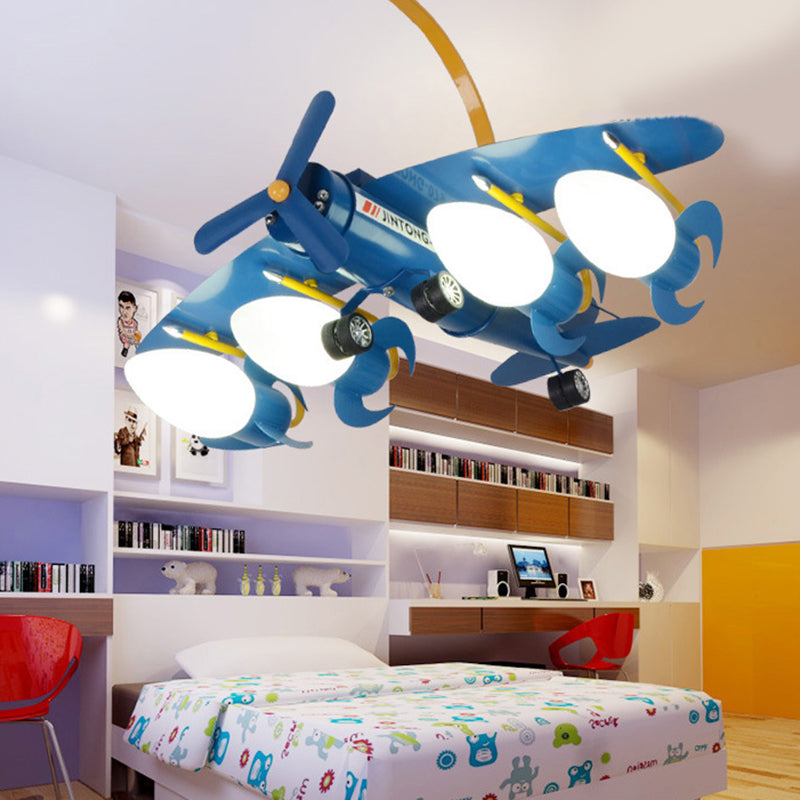 Blau Propeller Flugzeug Kronleuchter 4 Lampen -Cartoon -Metallhängung für Kinder Schlafzimmer