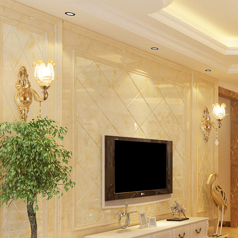 Swooping Arm Wall Sconce Modernist Living Room Wall Mount Light Fixture with Glass Shade in Gold