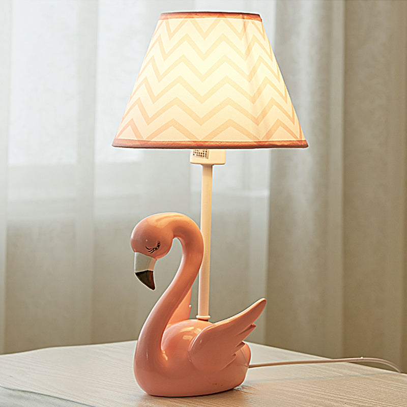 Kegelschatten Schlafzimmer Nachttisch Lampenstoff 1 Kopfkindertischlampe mit Flamingo -Basis, rosa
