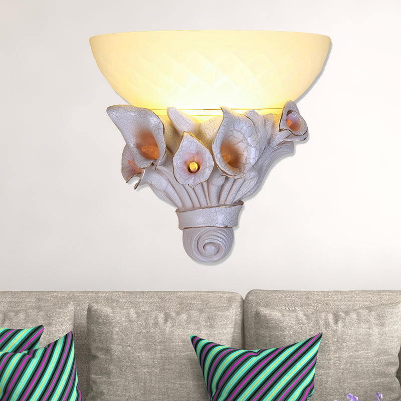 Bol luminaire mural en verre blanc vintage 1 clair appiculture de chevet clair avec conception de fleur jaune / blanche