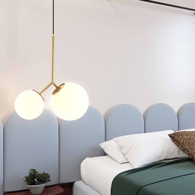 Candelera esférica de oro Modernidad 2 bombillas Coste de suspensión de vidrio lechoso para comedor