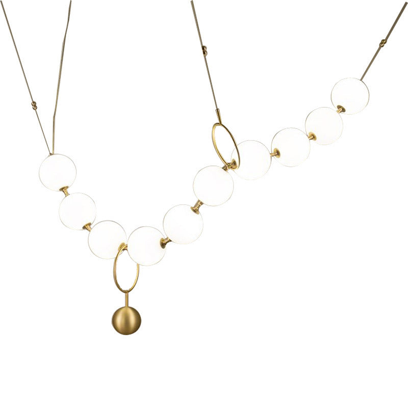 Runde hängende Deckenleuchte nordisches Opalglas 10-Licht-Esszimmer Kronleuchter Beleuchtung mit Halskettendesign in Gold