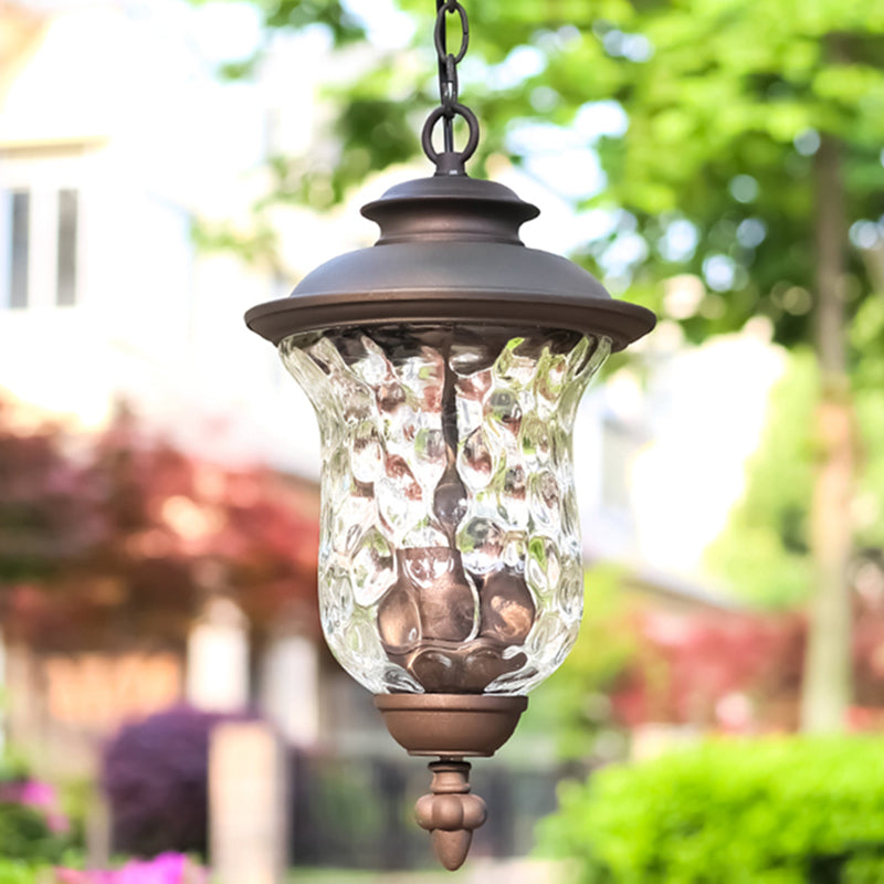 Lumière pendentielle à 3 légers avec une nuance en verre aléatoire Métal de style antique, lampe suspendue extérieure en gris foncé