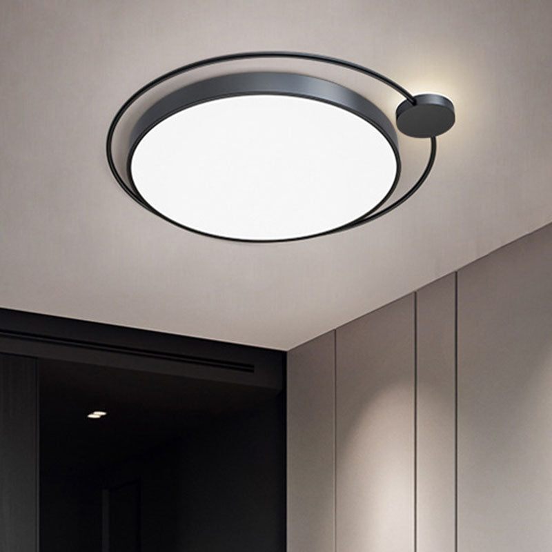 Ring LED Flush Mount Light Contemporary Metal Bedroom Ceiling Light Flush Mount in Black