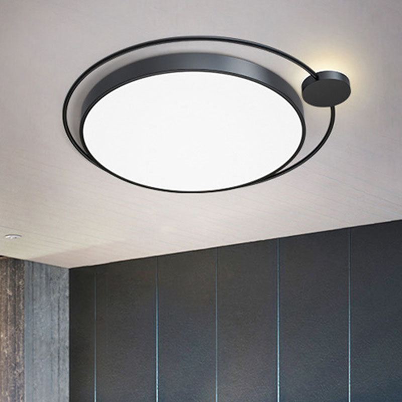 Ring LED Flush Mount Light Contemporary Metal Bedroom Ceiling Light Flush Mount in Black