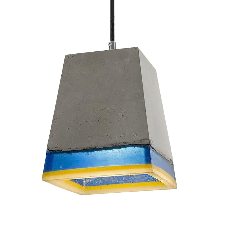 Lampada appendetta grigia a 1 luci a 1 luce moderna a sospensione piramide per soggiorno