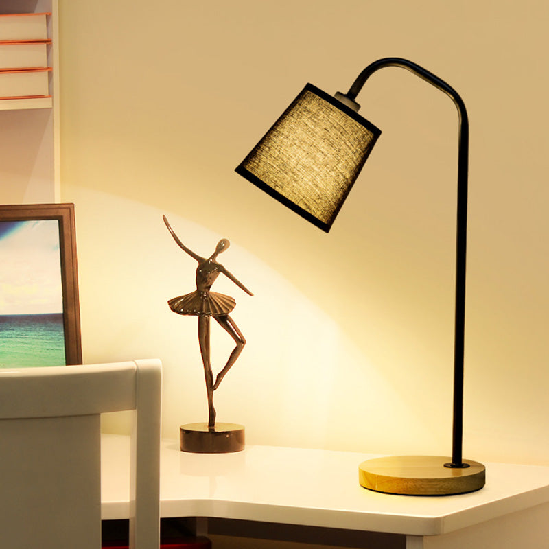 Tapered Shape Table Lamp Modern Fabric 1��Head Study Room Night Light with Wooden Base