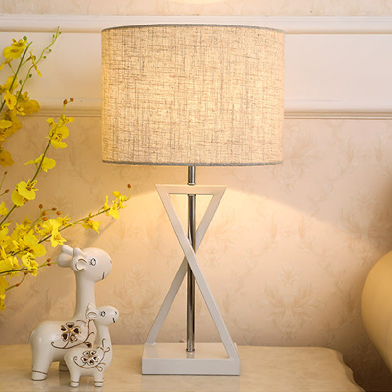 Drum Nightstand Lamp Simplicity Fabric Single Bedside Table Light with Hourglass Shaped Base