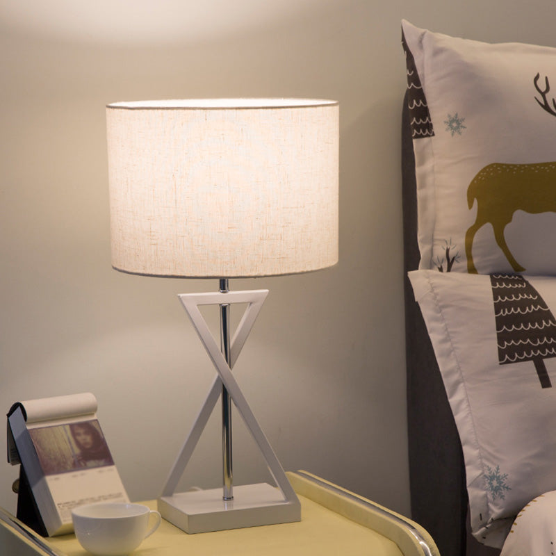 Drum Nightstand Lamp Simplicity Fabric Single Bedside Table Light with Hourglass Shaped Base