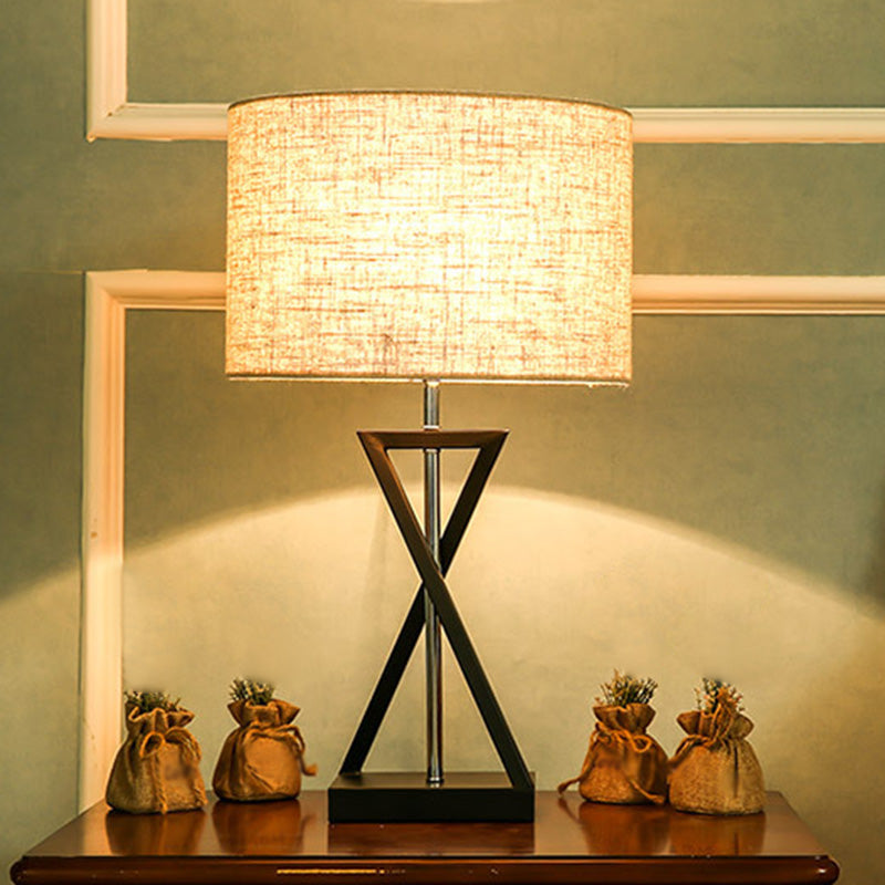 Drum Nightstand Lamp Simplicity Fabric Single Bedside Table Light with Hourglass Shaped Base