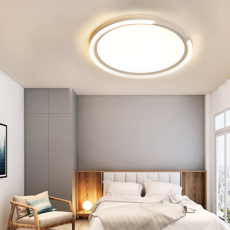 Round Acrylic Flush Mount Lighting Modern Led 15"/18"/23" Wide White/Black/Gold Flush Ceiling Lamp Fixture in Warm Light