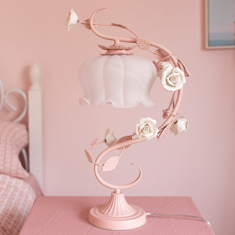 1��Head Table Lamp Pastoral Style Bud White Glass Nightstand Lighting with Ceramic Rose for Bedside