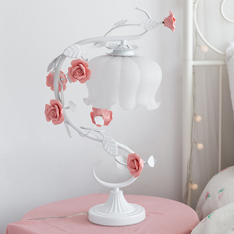 1��Head Table Lamp Pastoral Style Bud White Glass Nightstand Lighting with Ceramic Rose for Bedside